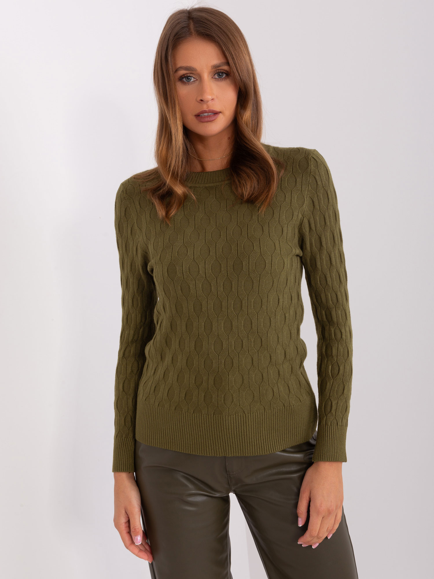 Khaki sweter klasyczny z długim rękawem