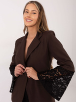 Czekoladowa marynarka z koronkowymi wstawkami