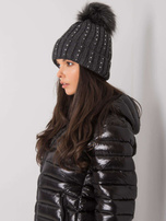 Ciemnoszara czapka zimowa z aplikacją