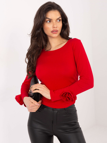 Czerwona krótka bluzka z długim rękawem