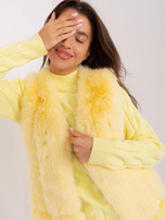 Hurtownia Jasnożółta kamizelka z ekologicznego futra