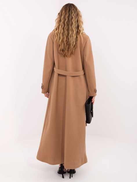 Camelowy długi płaszcz z zapięciem na guziki
