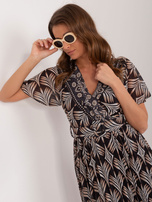 Hurtownia Czarna damska sukienka z printami i krótkim rękawem
