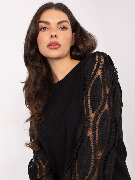 Czarny damski sweter z bufiastymi rękawami