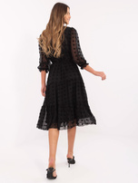 Hurt Czarna rozkloszowana sukienka koktajlowa ze stójką