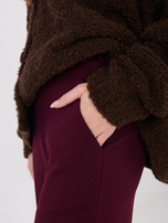 Burgundowe spodnie z imitacją podwiniętych nogawek RUE PARIS