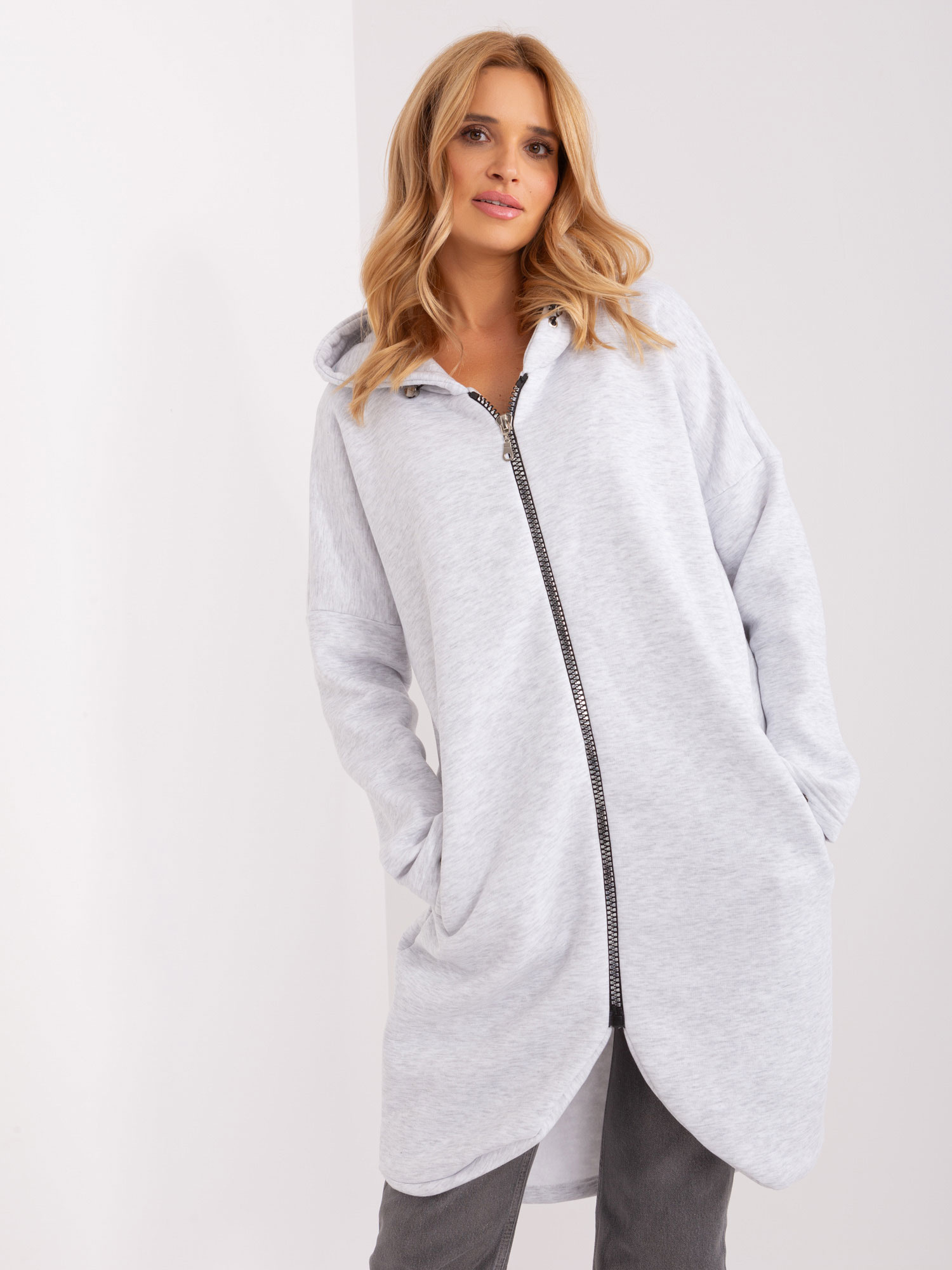 Jasnoszara melanżowa bluza basic z suwakiem RUE PARIS