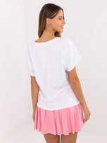 Biało-jasnoróżowy komplet z t-shirtem oversize