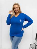 Kobaltová dámská blůza plus size s výstřihem do V.