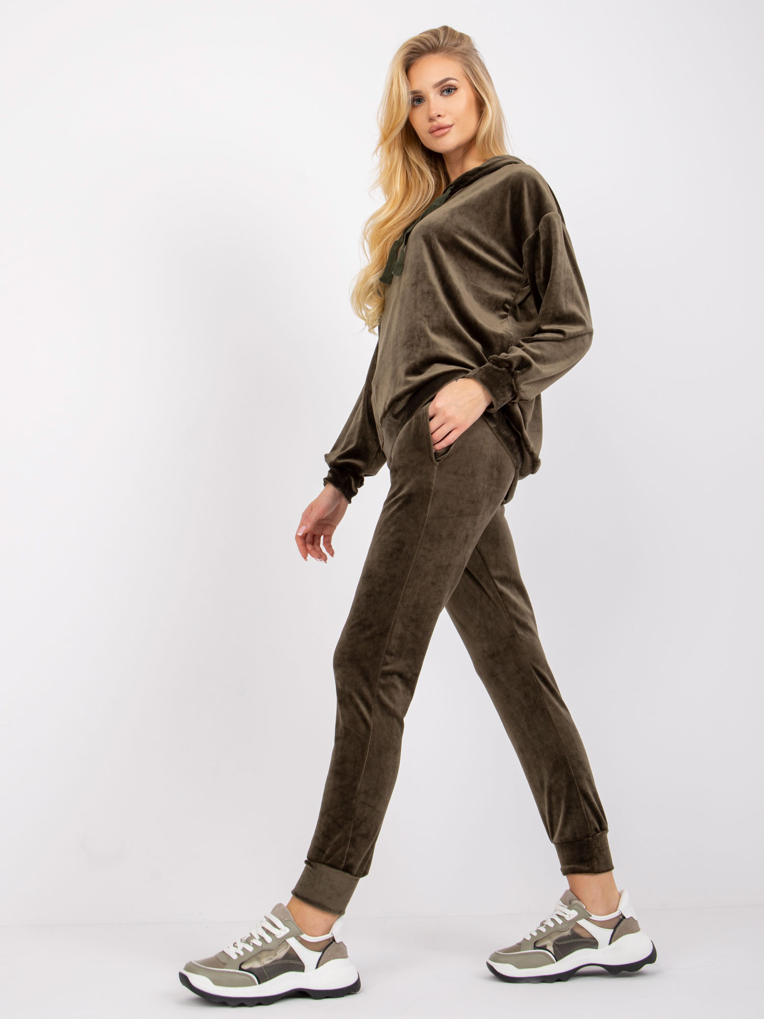Khaki dwuczęściowy komplet welurowy Avignon