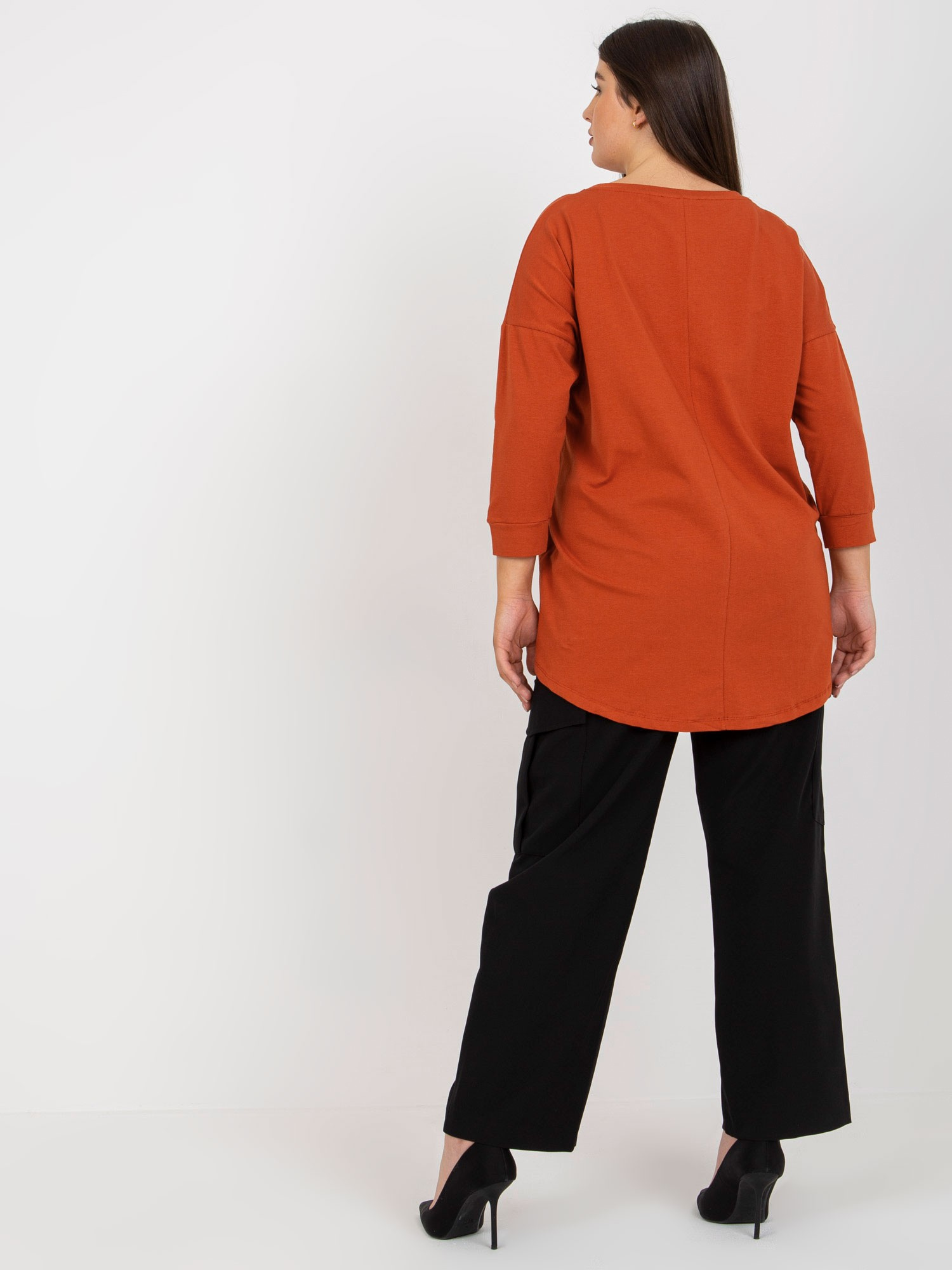 Ceglasta bluzka plus size z aplikacjami