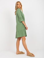 Hurt Khaki letnia sukienka z falbaną i rękawem 3/4 SUBLEVEL