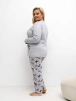 Šedá pyžama plus size s kalhotami s motýly.