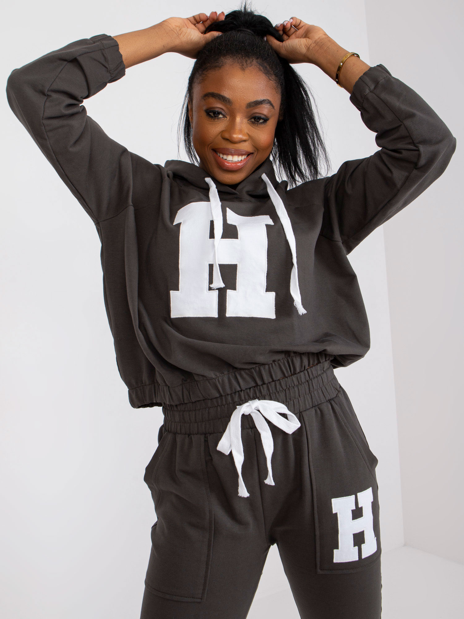 Khaki sweatshirt set with sweatshirt and pants Natela