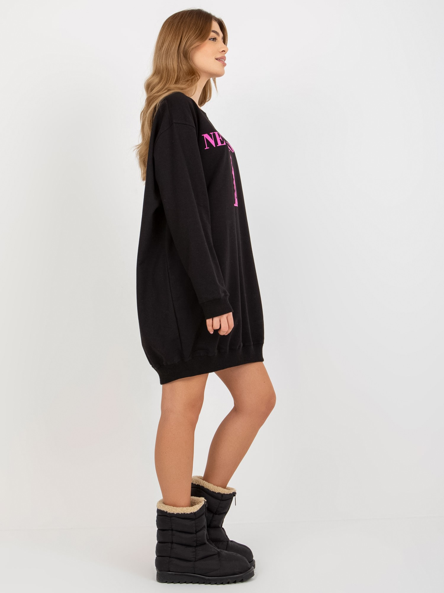 Czarno-różowa długa bluza oversize z nadrukiem