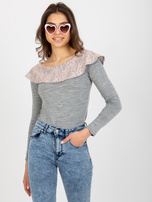 Hurt Szaro-jasnoróżowa bluzka z koronkowym wykończeniem