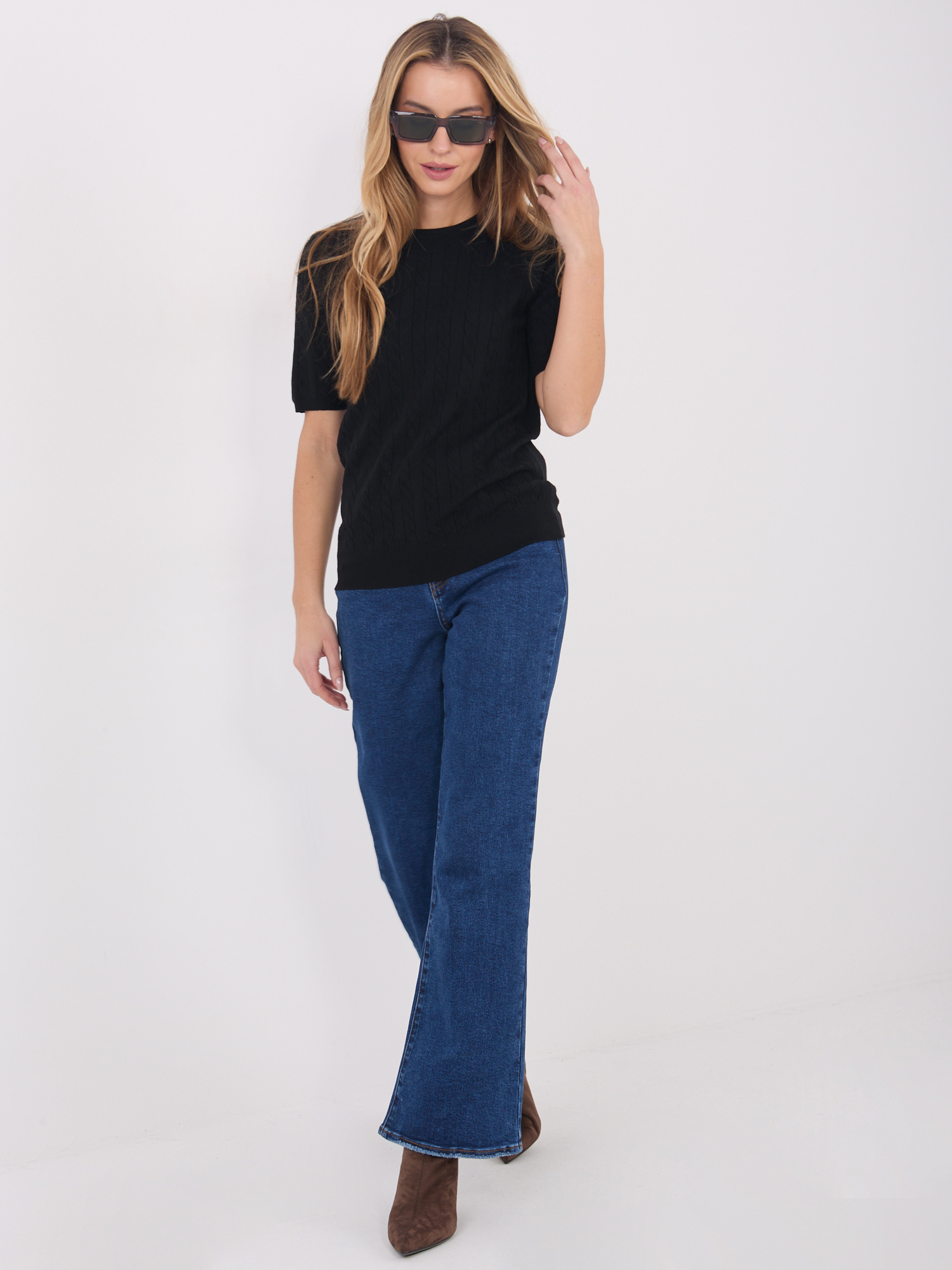 Sweter czarny