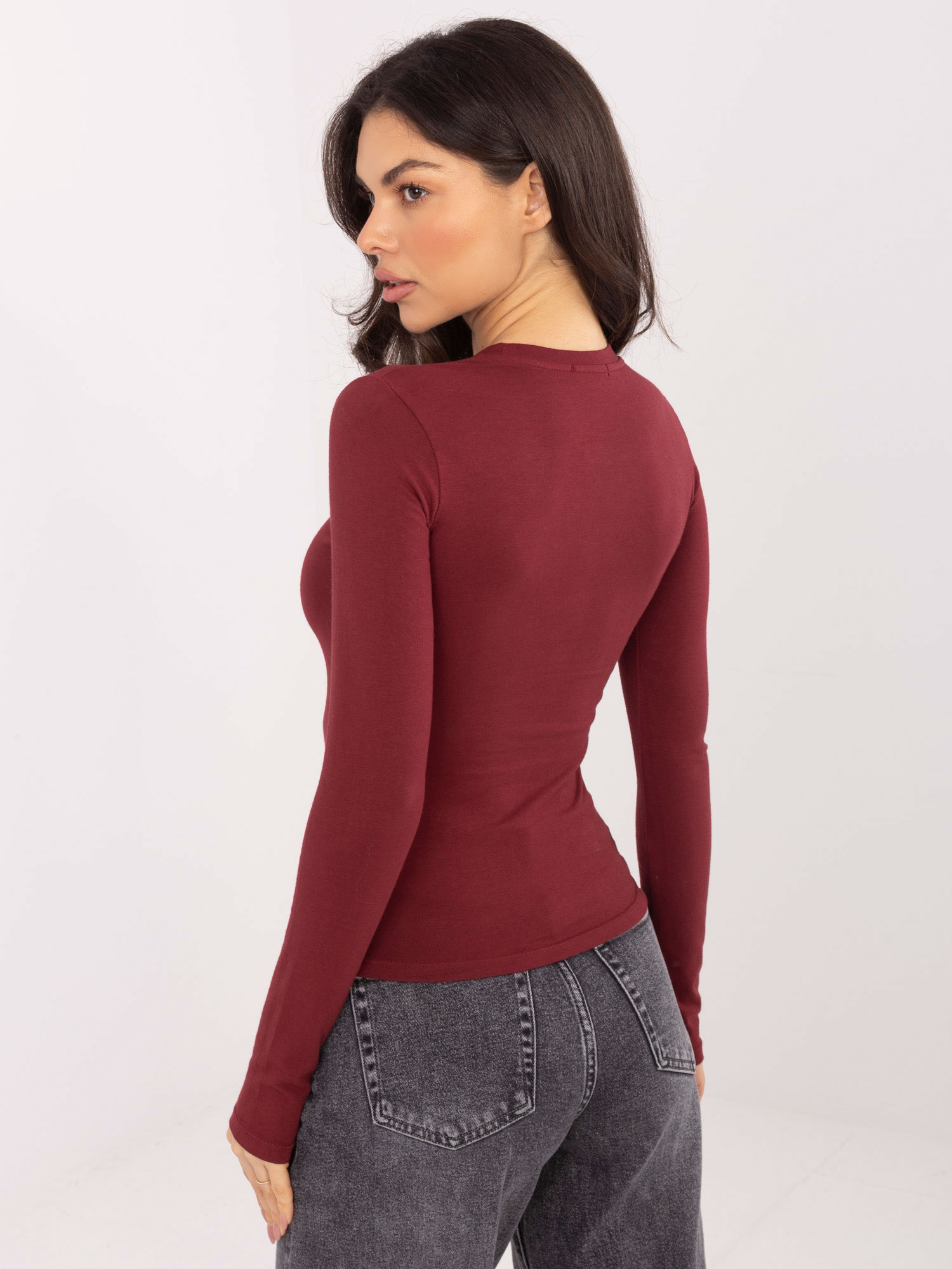 Bordový přiléhavý longsleeve basic z bavlny.