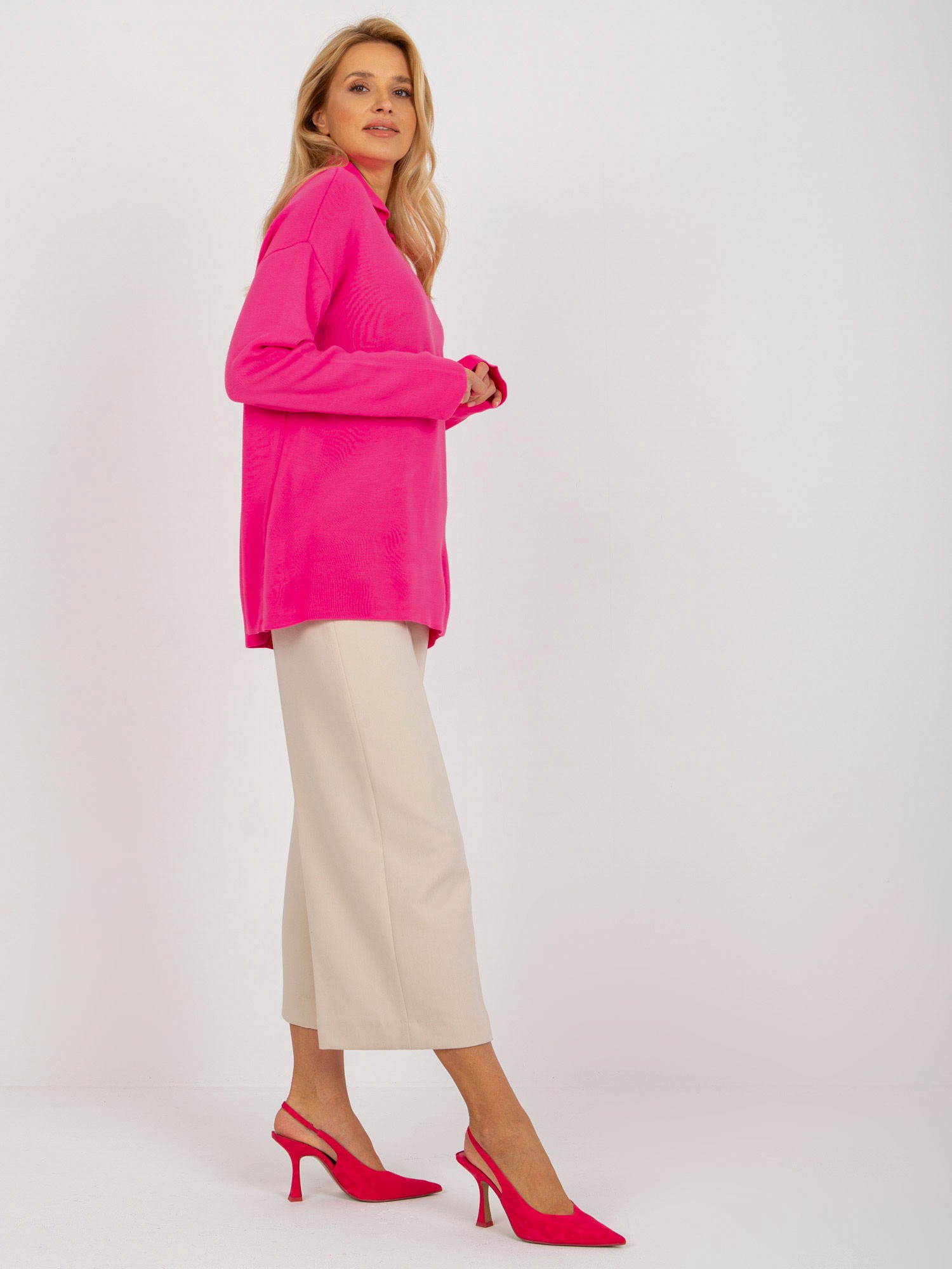 Fluo różowy damski sweter oversize z kołnierzykiem RUE PARIS