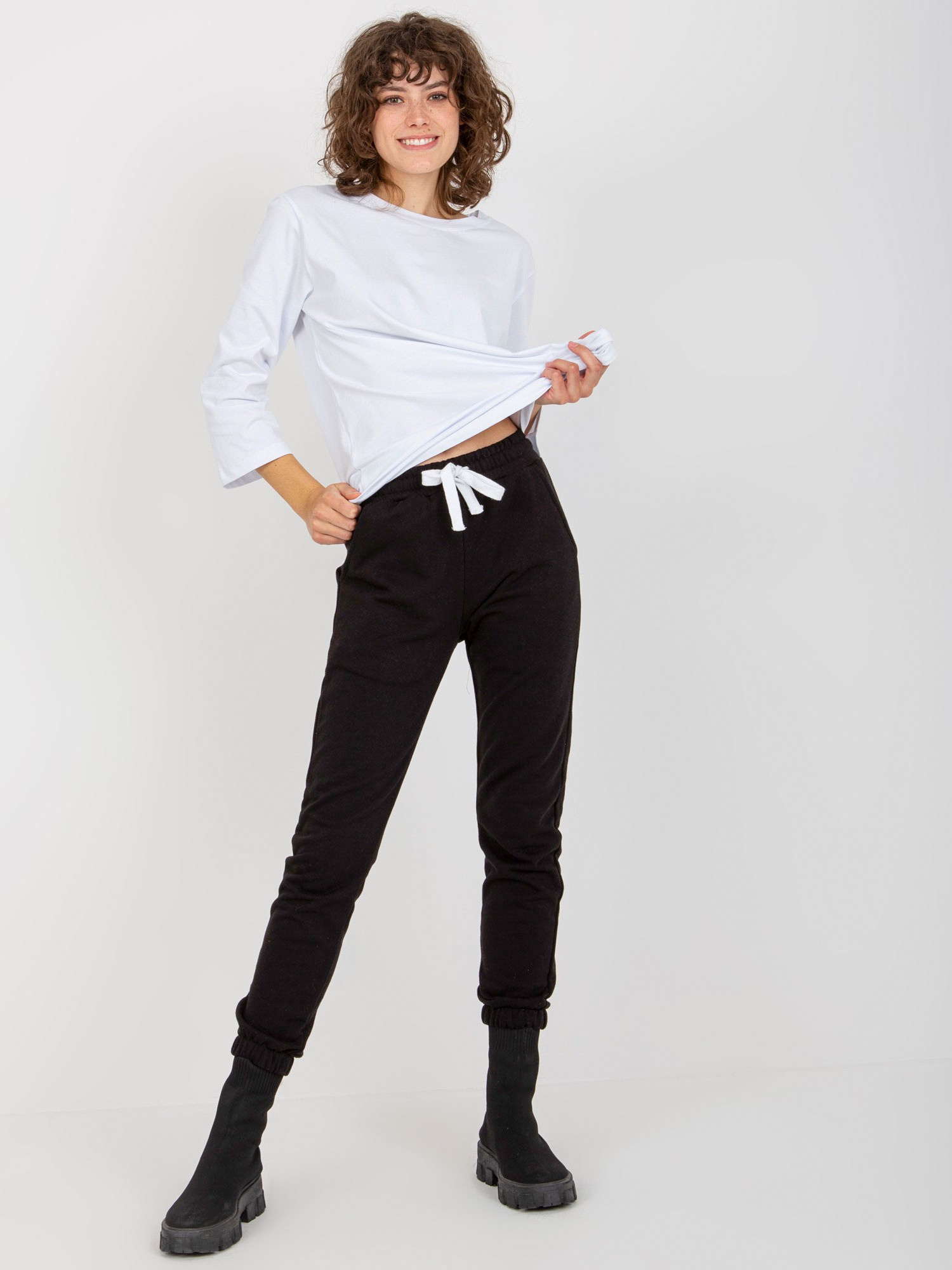 Czarny trzyczęściowy komplet casualowy z bluzką oversize