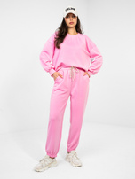 Pastelowy różowy dwuczęściowy komplet z naszywką