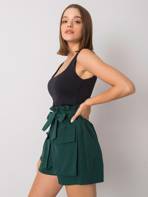 Ciemnozielone szorty z kieszeniami Destinee