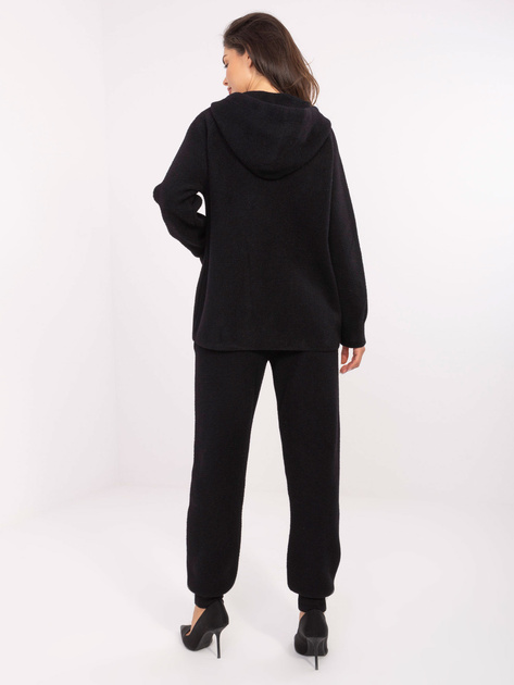 Czarny swetrowy komplet alpaka ze spodniami