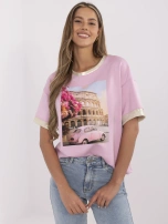 Różowa bluzka oversize ze złotymi wstawkami