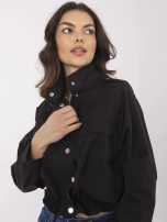 Czarna krótka kurtka wiatrówka bez kaptura