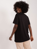 Hurt Czarny damski t-shirt z aplikacją z dżetów