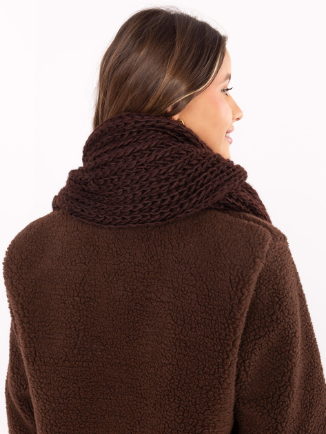 Ciemnobrązowy ciepły szal z pomponami