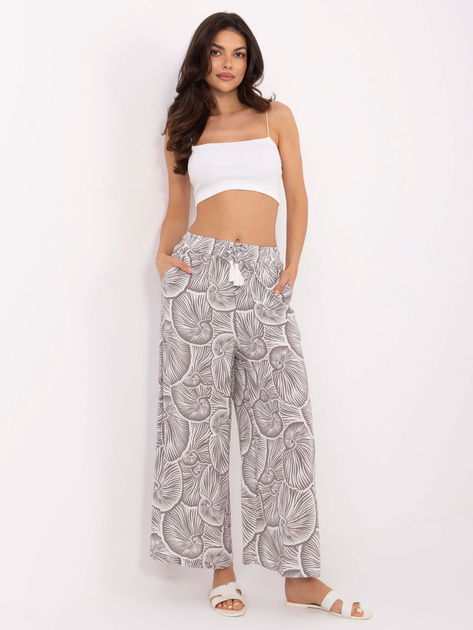 Beżowe letnie spodnie z nogawką 7/8 SUBLEVEL