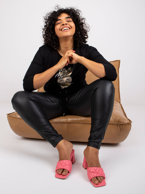 Czarna bluzka plus size bawełniana z nadrukiem Sammy