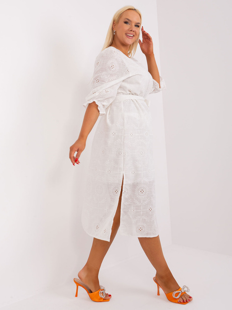 Hurt Ecru sukienka plus size z haftem angielskim