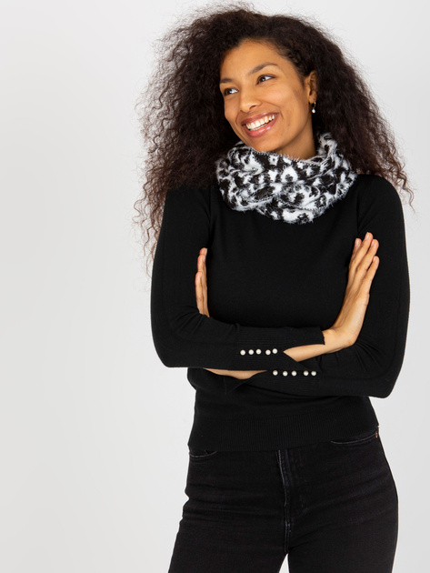 Hurtownia Biało-czarny zimowy komin damski we wzory