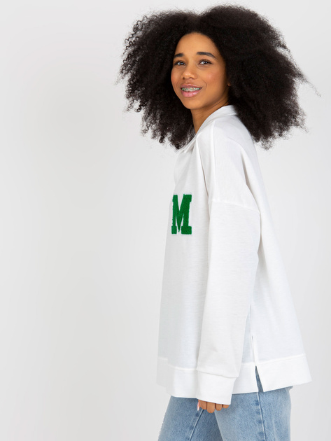 Hurtownia Ecru bawełniana bluzka oversize z naszywką