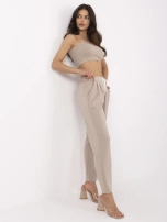 Beżowe dresowe spodnie z prostą nogawką