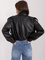 Hurt Czarna damska kurtka z ekoskóry z gumą