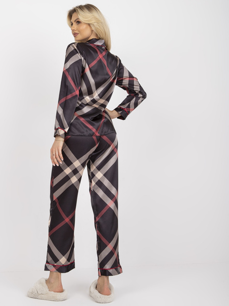 Czarna piżama ze sztucznej satyny ze spodniami