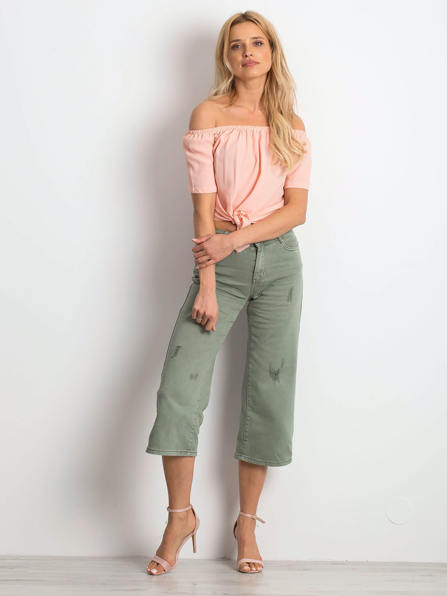 Khaki Jeans Gründe