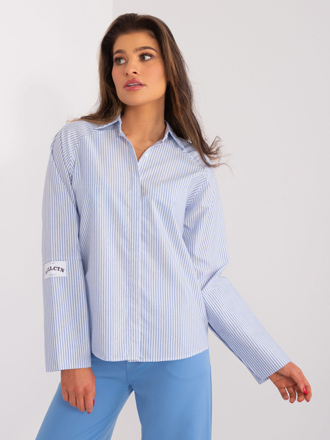 Hurt Jasnoniebiesko-biała casualowa koszula z naszywką