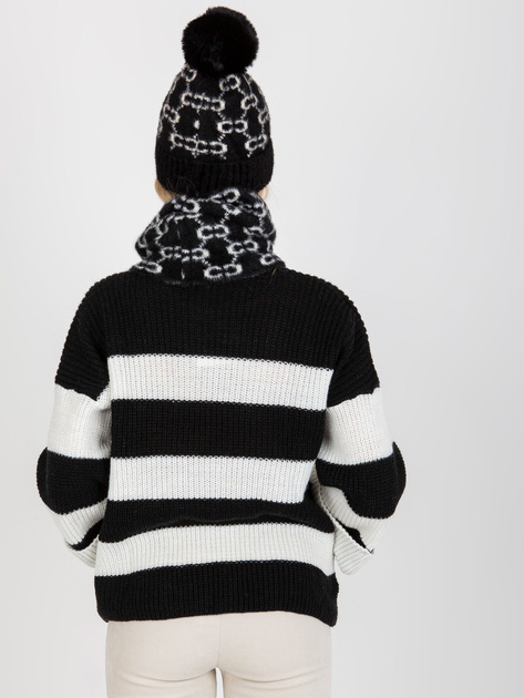 Hurt Czarno-biała damska czapka zimowa we wzory