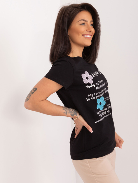 Hurtownia Czarny t-shirt z napisami BASIC FEEL GOOD