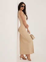 Beżowa drapowana sukienka z ozdobnymi detalami RUE PARIS 