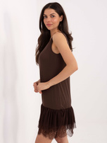 Czekoladowa sukienka z tiulowym dołem 