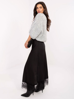 Jasnoszary damski sweter boucle z rękawem 3/4