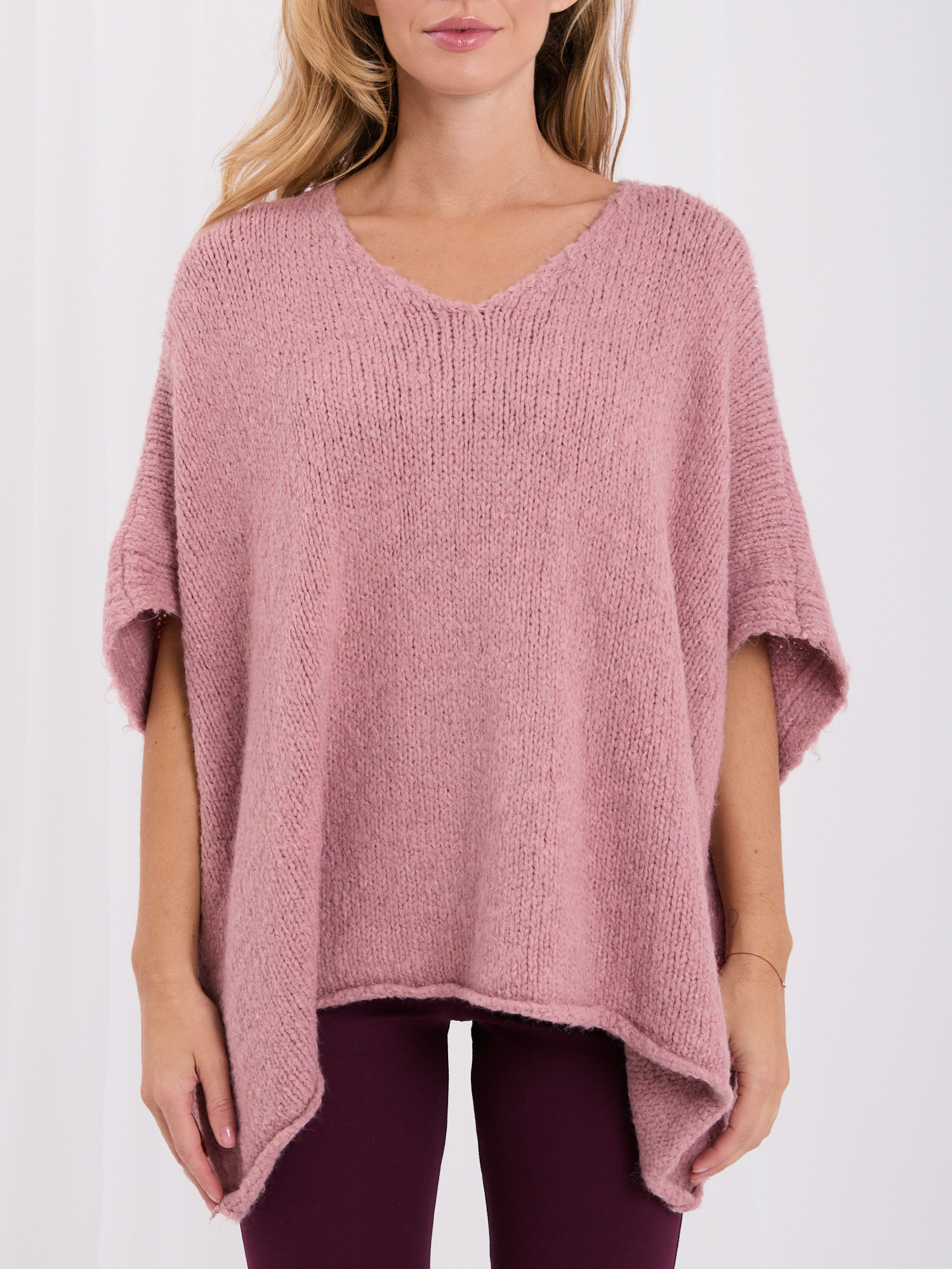 Brudnoróżowy sweter oversize z domieszką wełny 