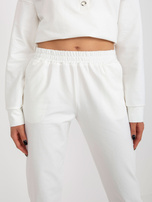 Hurtownia Ecru komplet casualowy ze spodniami