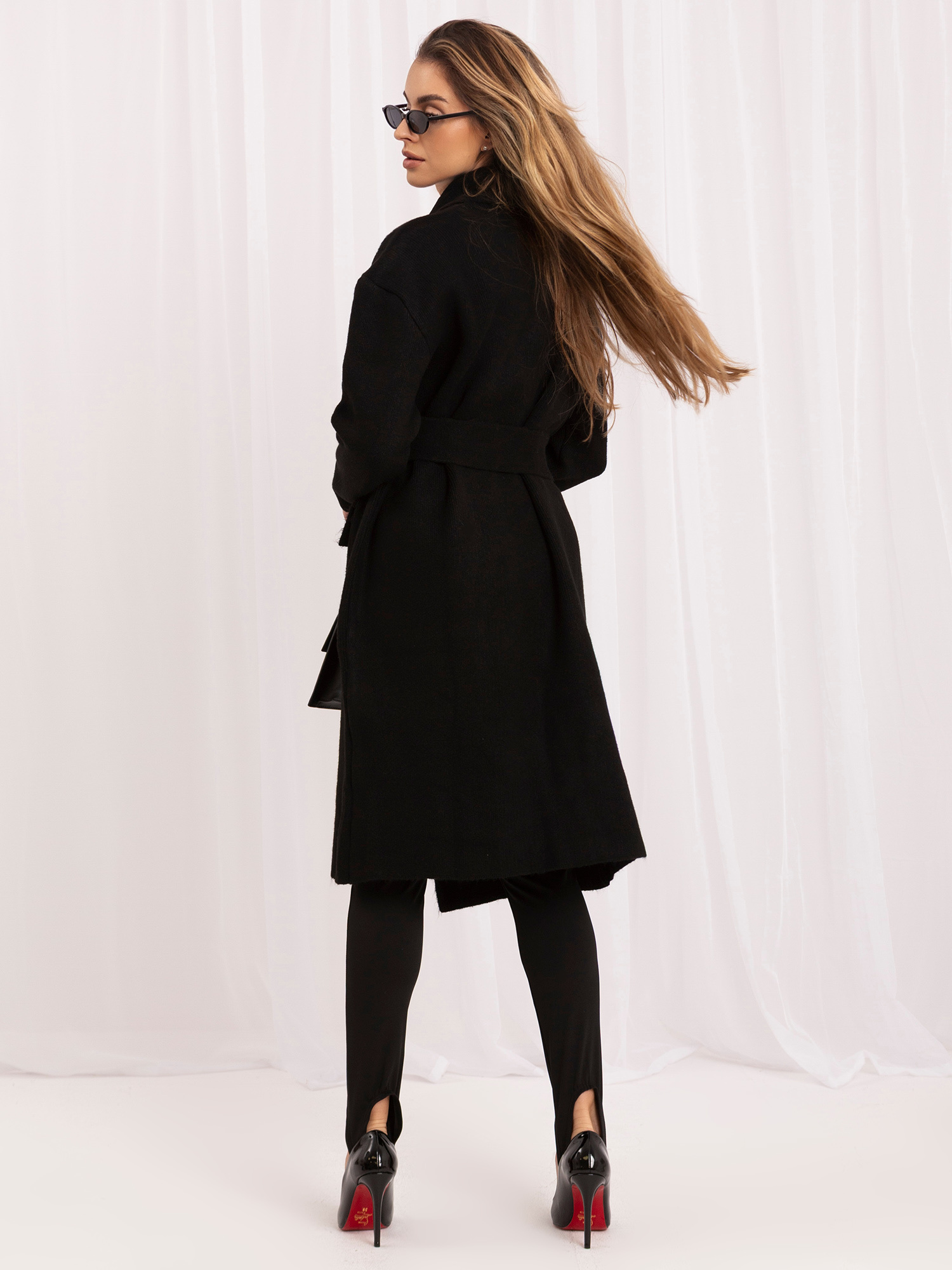 Schwarzer Cardigan mit Bindung Cordie RUE PARIS.