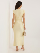 Jasnożółta wieczorowa sukienka z rozcięciem RUE PARIS